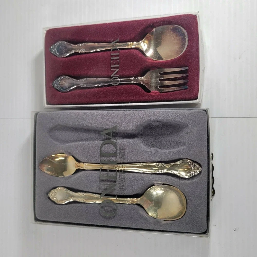 Oneida Affection Silverplate Flatware Set 4pc Spoons Fork Monogram A Vintage USA